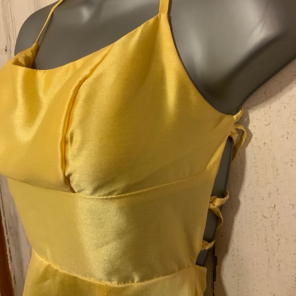 Formal Gown - Picture 2 of 7